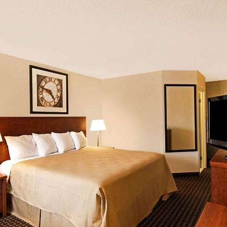 Quality Inn Север Бэй Экстерьер фото